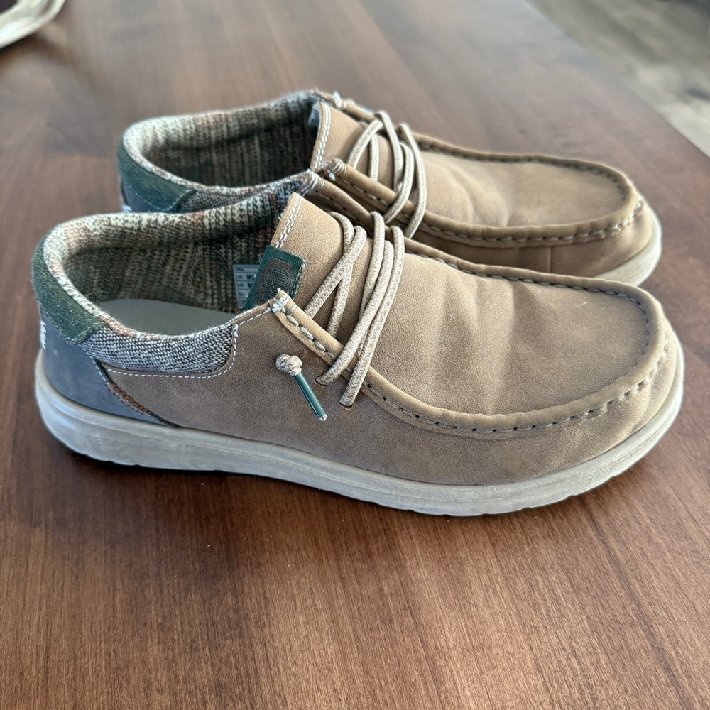 HEYDUDE Tan Paul Classic Men’s Size 8 Slip-On Moc Toe Shoe